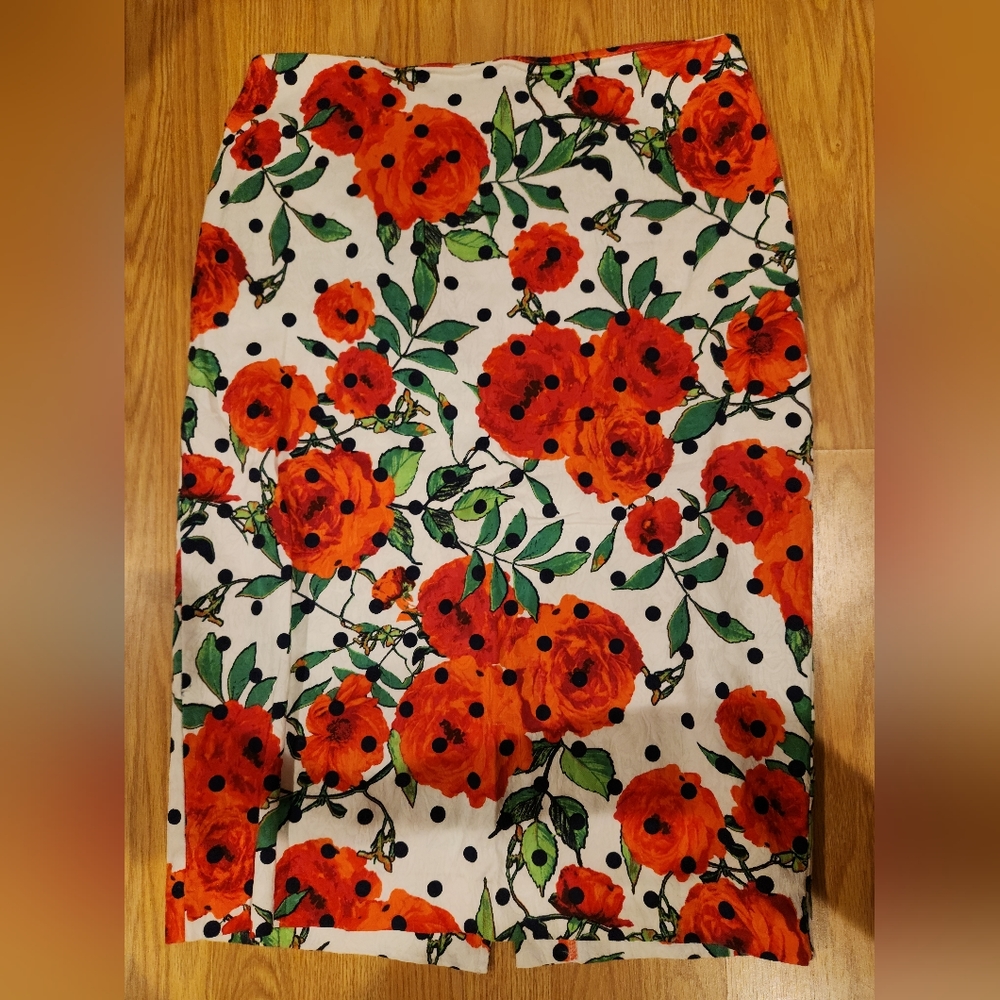 New York & Company White Floral Midi Pencil Skirt size 8